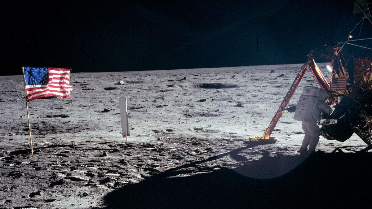 Donald Trump ordena a la NASA una misión tripulada a la Luna